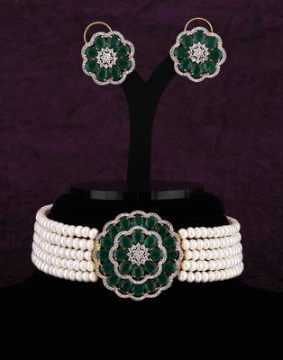 Multicolor pearl chokers 3