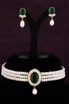 Multicolor pearl chokers
