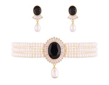 Multicolor pearl chokers 1