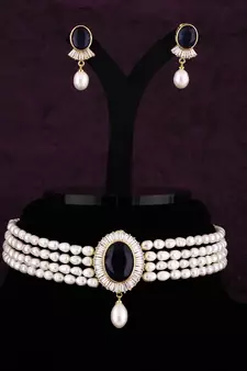 Multicolor pearl chokers