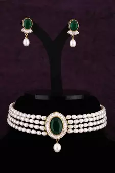 Multicolor pearl chokers