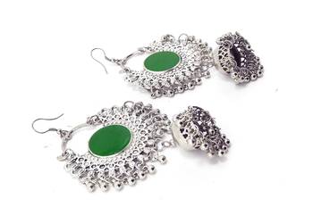 Green earrings 2