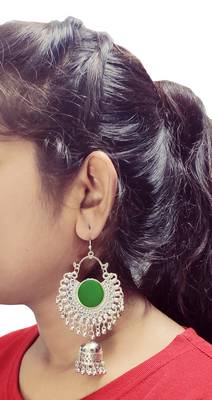 Green earrings 3