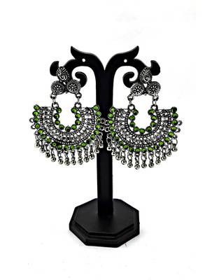 Green earrings 1