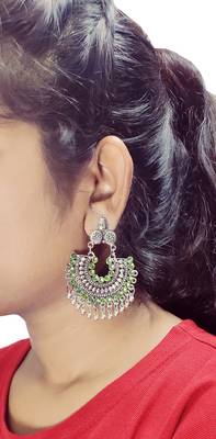 Green earrings 4