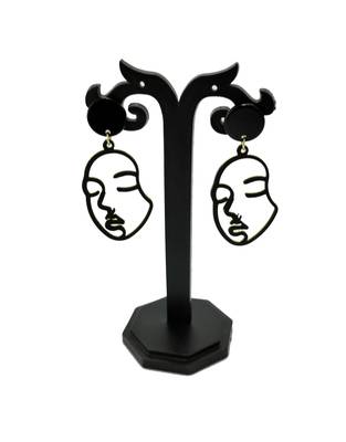 Black earrings 1