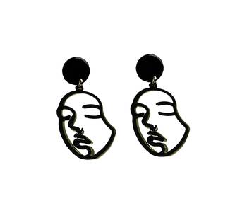 Black earrings 3