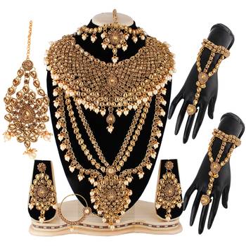 Brown necklaces 1