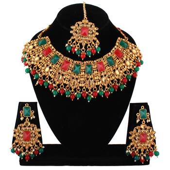 Multicolor necklaces 1
