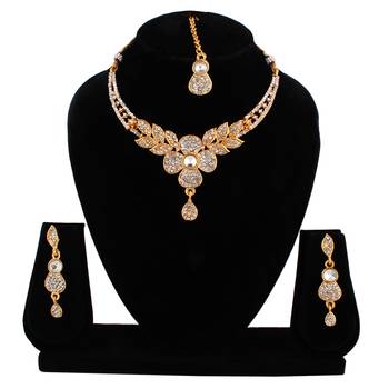 White necklaces 1