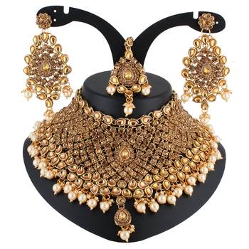Brown necklaces 1