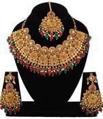 Multicolor necklaces