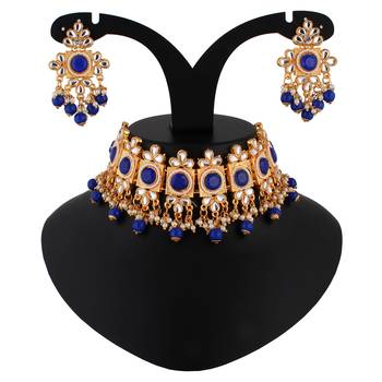 Blue necklaces 1