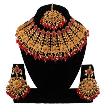 Maroon necklaces 1