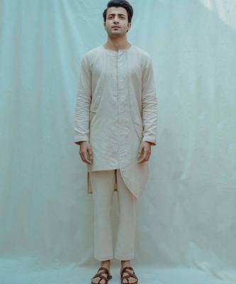 Cotton X Linen Paneled Kurta In Beige Kurta And Pants 1