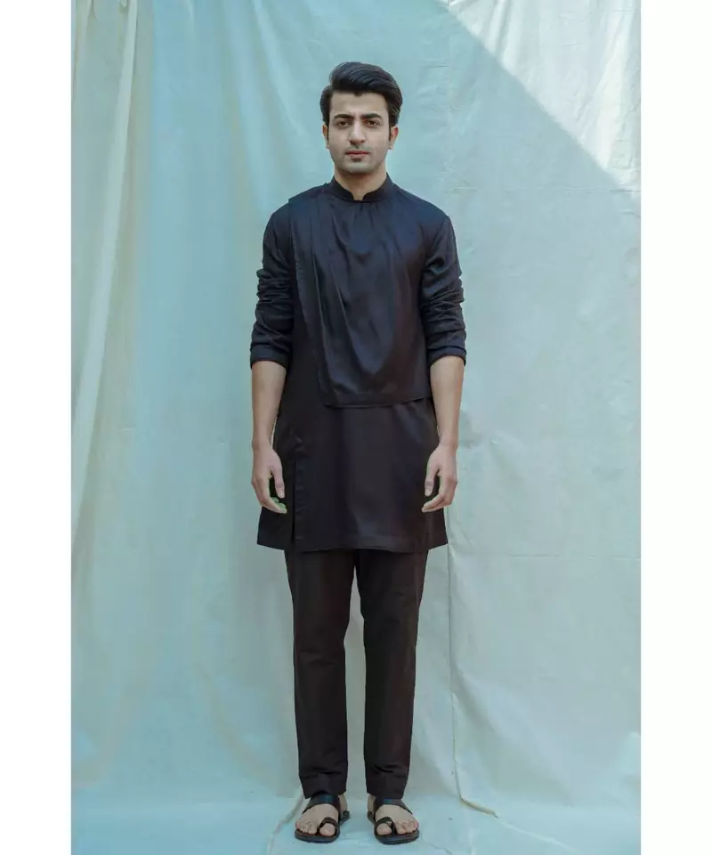Black kurta and pants
