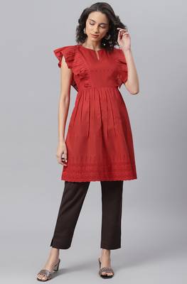 Red embroidered cotton tunics 2