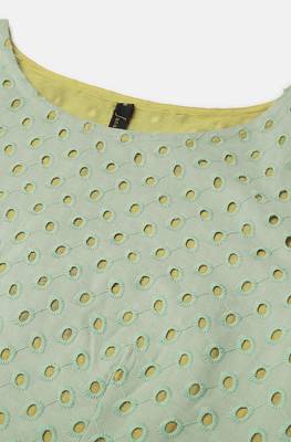 Janasya Green embroidered cotton crop tops 5