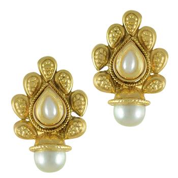 White Pearl studs 1