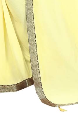 Yellow Woven Silk Blend Saree With Blouse 5