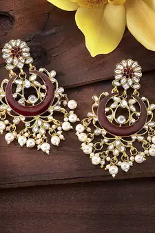 I Jewels Traditional Handcrafted Maroon Meena Work Earring Glided With Kundan & Pearls (E2794M)