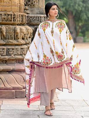 Off-White Heavily Aari Embroidered Khadi Shawl/Dupatta With Wine Cotton Tassel 2