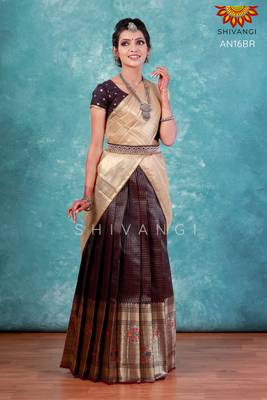 Shivangi Floral Spin  Langa Davani  2