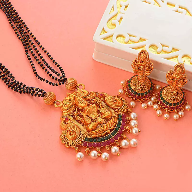 Gold south-indian-temple jewellery set