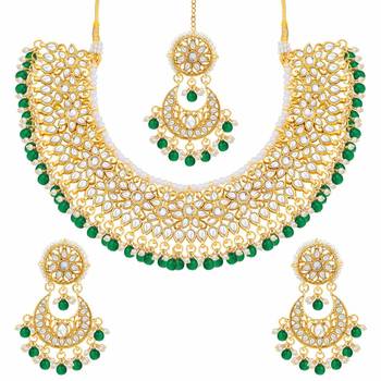 Traditional Kundan Pearl Wedding Choker Necklace Set Earrings & Maang Tikka for Women  6