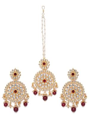 Gold Plated Traditional Kundan & Pearl Earring Set with Maang Tikka for Women 5