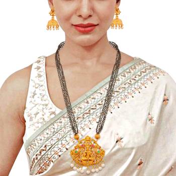Golden south-indian-laxmi temple jewellery set 2