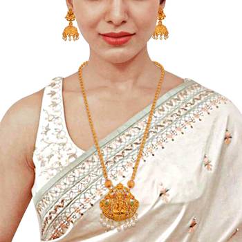 Traditional Gold Plated Matt Finish South-Indian-Jewellery Set 2