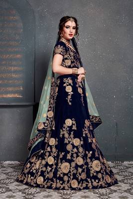 Navy-blue embroidered velvet semi stitched lehenga 4