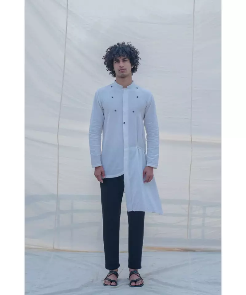 KURTA WHITE W/ BOX PLEATES SET