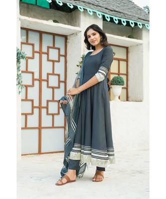Monochrome Grey Kurta Dupatta Set 3