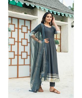 Monochrome Grey Kurta Dupatta Set 4