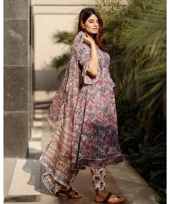Charming Grey Cotton Hand Block Print Suit Set 3