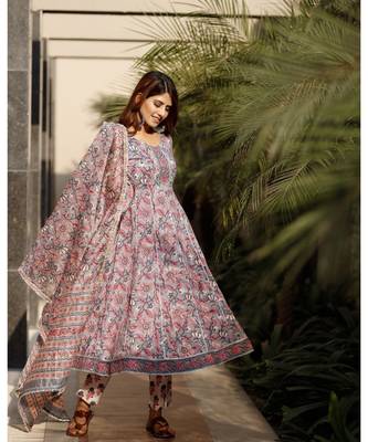 Charming Grey Cotton Hand Block Print Suit Set 8