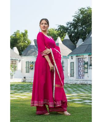 Rani Gota Kurta set with Doria Dupatta 5