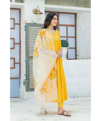 Yellow Gota Kurta set with Hand Paint Doria Dupatta 3