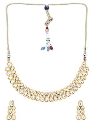 Glorious Gold Plated Kundan Choker Necklace Set for Women 2