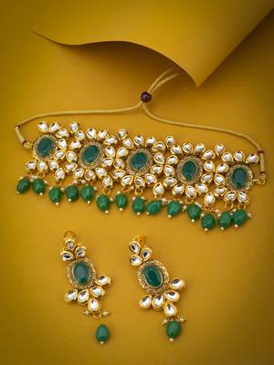 Fancy Gold Plated Kundan Choker Necklace Set for Women 1