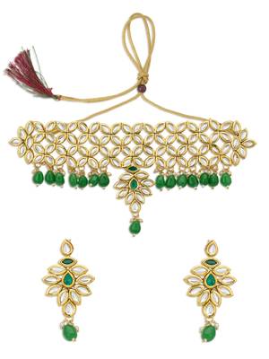 Marvelous Gold Plated Kundan Choker Necklace Set for Women 2