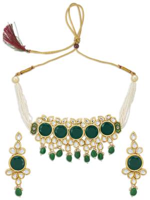 Elegant Gold Plated Kundan Choker Necklace Set for Women 2