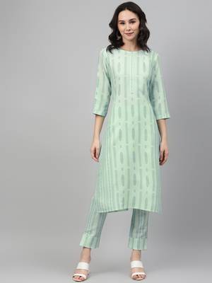Green printed rayon kurtas-and-kurtis 1