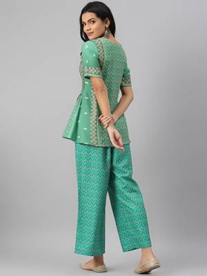 Green printed rayon kurtas-and-kurtis 3