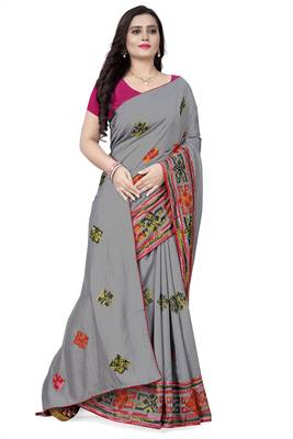 Grey embroidered georgette saree with blouse 3