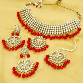 Sukkhi Glorious Kundan Gold Plated Choker Necklace Set for Women 3