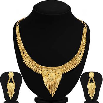 Sukkhi Exotic 24 Carat Gold plated Choker Necklace Set for Women 4