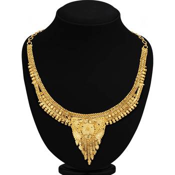 Sukkhi Exotic 24 Carat Gold plated Choker Necklace Set for Women 5